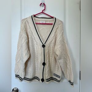 Taylor Swift “the cardigan” - XS/S